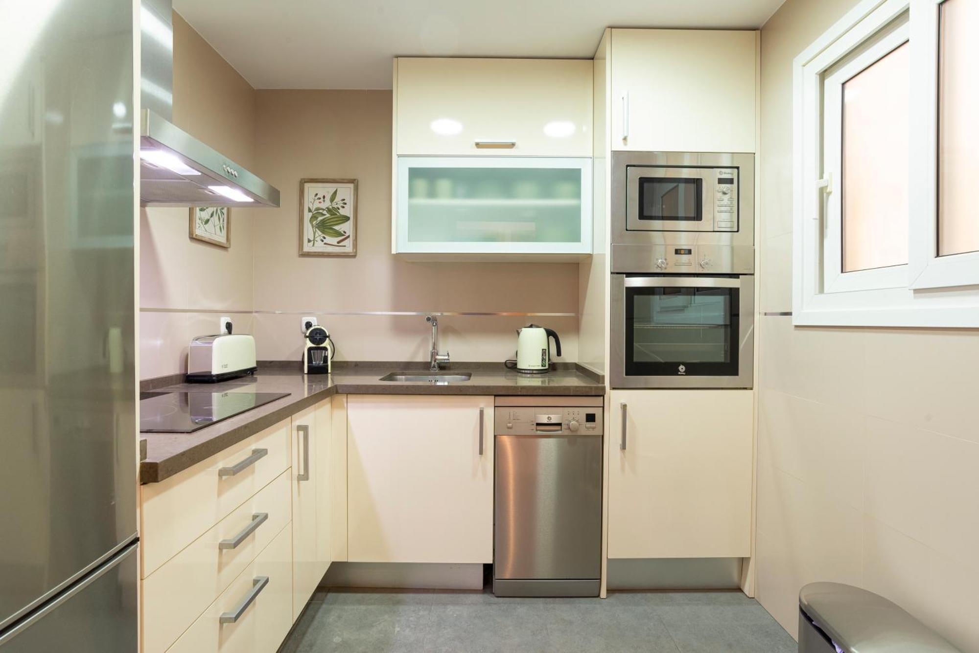 Apartment & Pool In Malaga City Center Ngoại thất bức ảnh